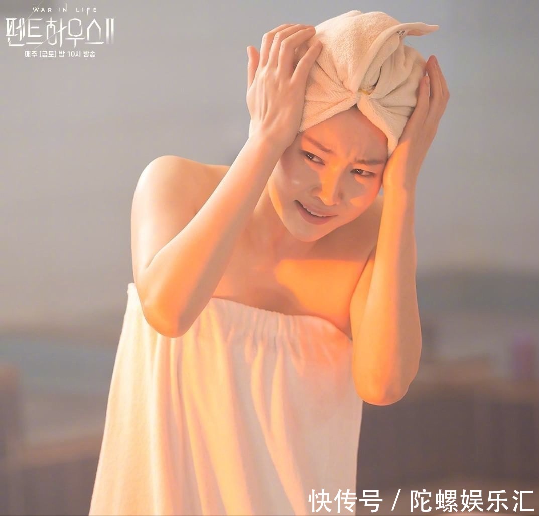 《顶楼》新剧照:吴允熙进周丹泰密室,玛丽获太太团力挺翻身有望