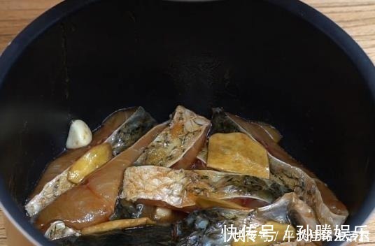 焖鱼|82岁的爷爷，头脑灵活，身体健康，原来一辈子就爱吃“它”