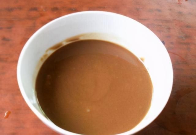 大厨|调稀芝麻酱,有人用水有人用油,大厨教我正确做法,顺滑不成坨