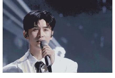 哥哥们初舞台排名公布,言承旭张云龙一秒互选,李承铉小尾巴出现