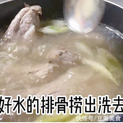 不需要高压锅就能软烂脱骨的炖排骨