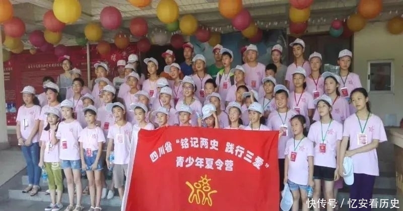 祝贺!中国彩灯博物馆成功创建省级爱国主义教育基地!