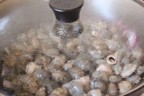 这是一道鲜美的下饭菜，营养丰富，鲜美又不油腻