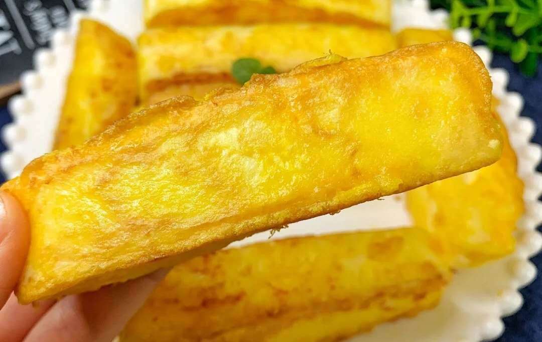 好吃到爆!十分钟搞定的早餐, 一口一个还爆浆 !