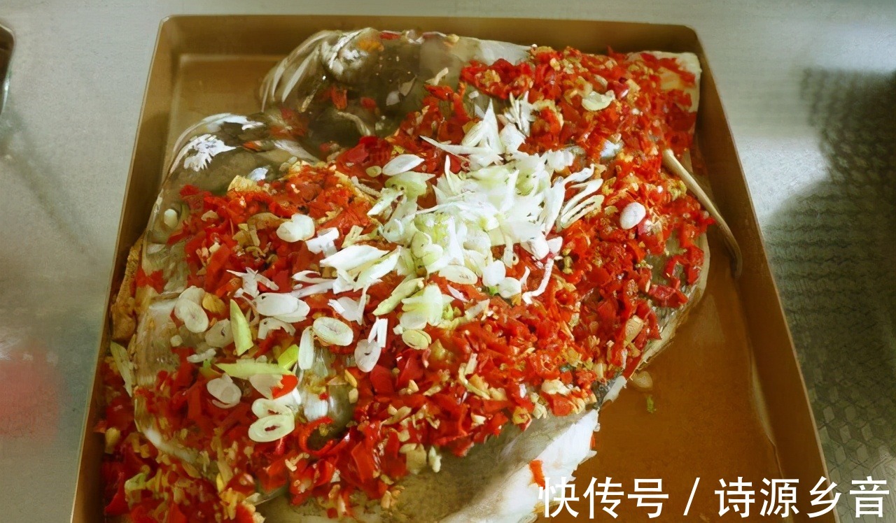 开胃|剁椒搭配鱼头，麻辣过瘾，但是特别开胃！