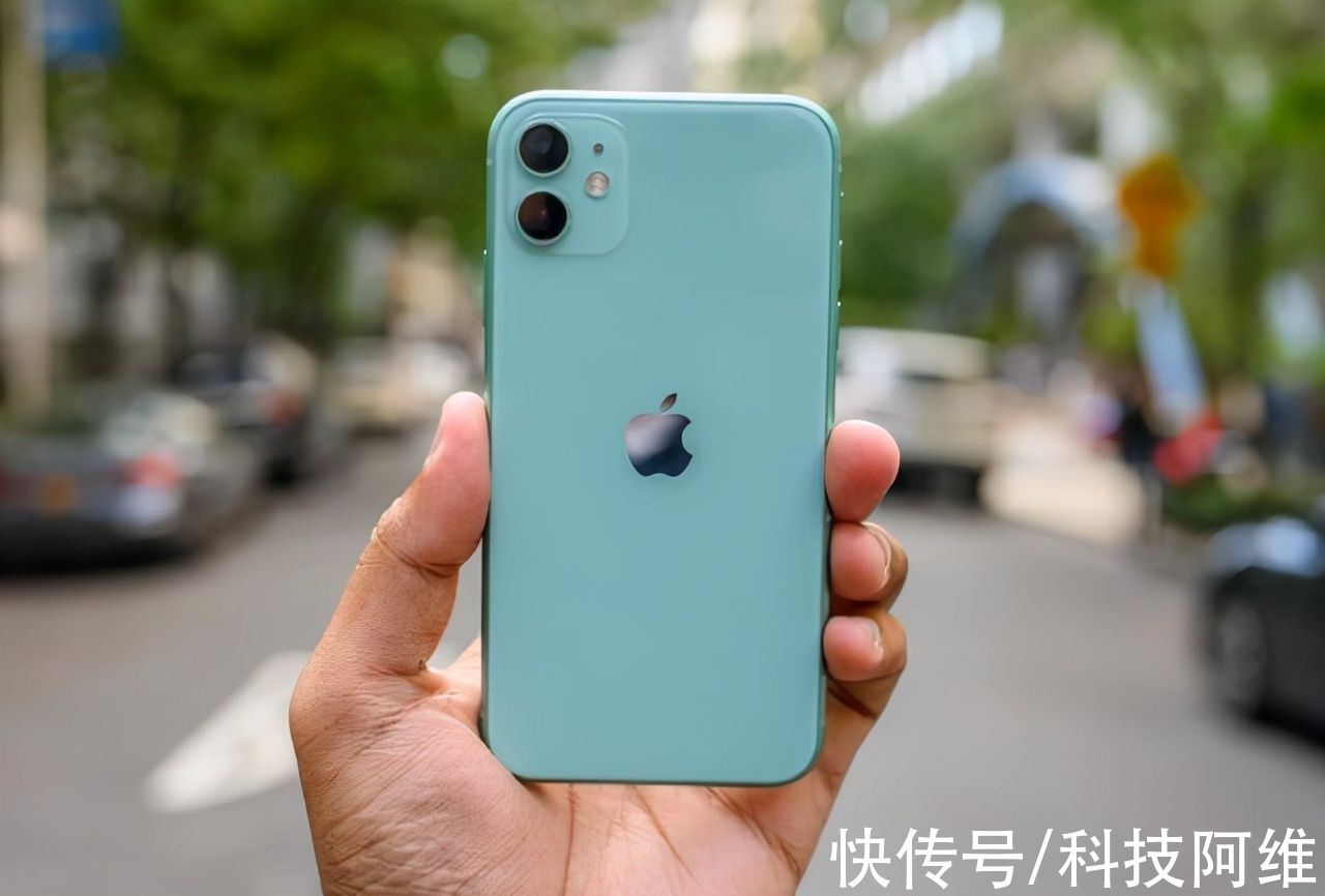 果粉|iPhone11最新价格确认，128GB版本跌至新低价，果粉可以捡漏了