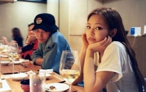 BLACKPINK朴彩英出演综艺,忙事业圈粉,Jennie却谈恋爱拉跨