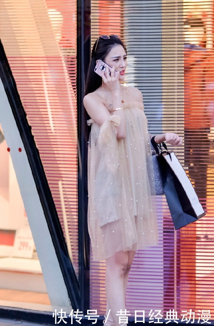 为了穿出自己仙女气质,“蚊帐”做裙子,清凉又“防蚊”