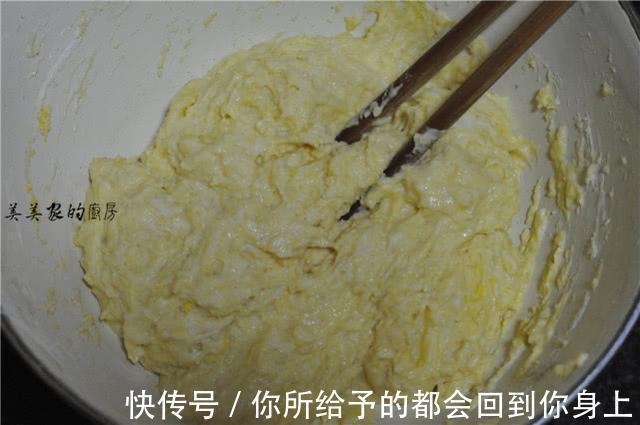 比电饭煲蛋糕还简单,不用面粉,不用烤箱,柔软蓬松,好吃又养胃