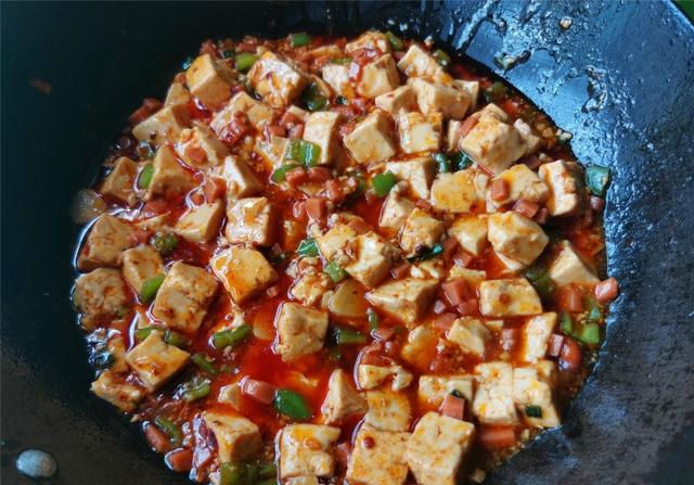  麻辣|教你家常豆腐的做法，比麻辣豆腐简单，看着就香，入味下饭