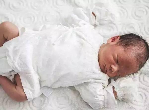 手机充电|产妇住院生产时需要带哪些东西这位经验丰富的爸爸给你详细建议