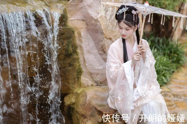 农家$诗·十首丨清风款款门前过,明月娟娟水底藏