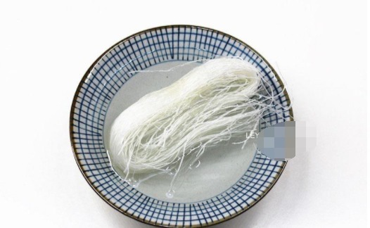 粉丝和它一起煮,特别鲜美,成本几块钱就够