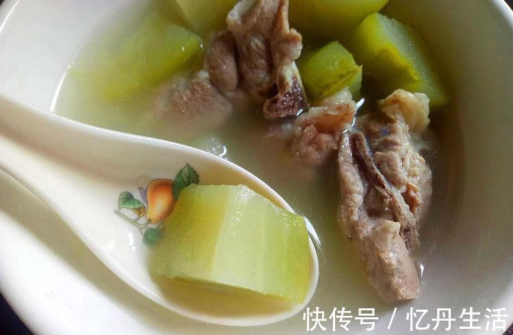 冬天不懂吃这菜可惜了，比白菜便宜，比猪肉补钙，孩子多吃更聪明