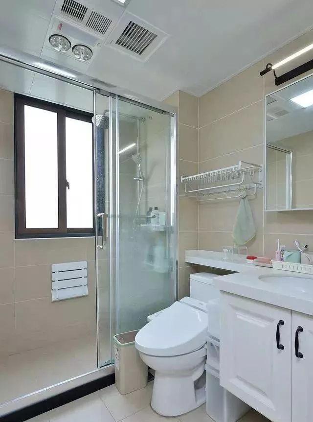 卫生间隔|卫生间就这样装非常漂亮,洗澡也方便,一天连洗三次都不过瘾