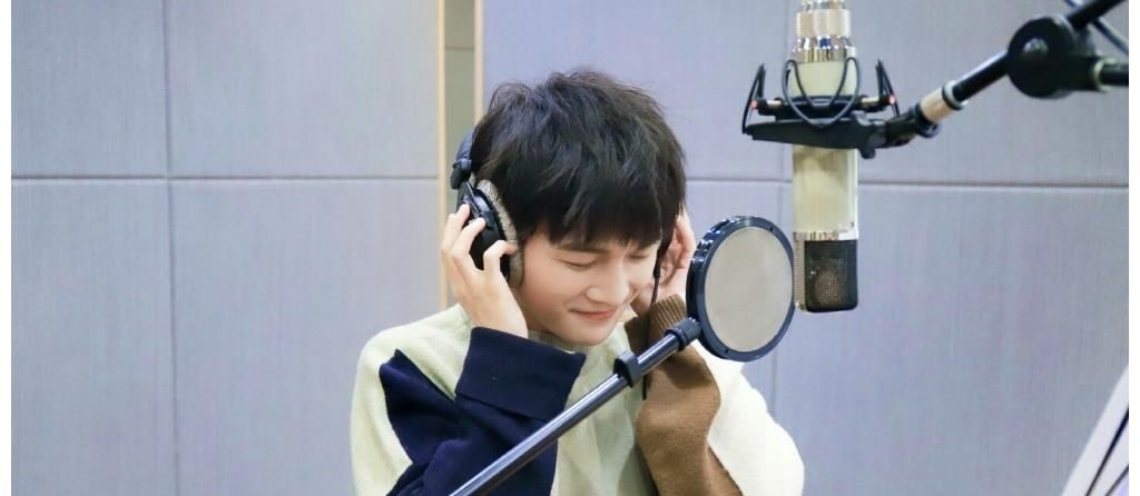 周深说不要去浪费每一个舞台,不愧是优质偶像、宝藏男孩