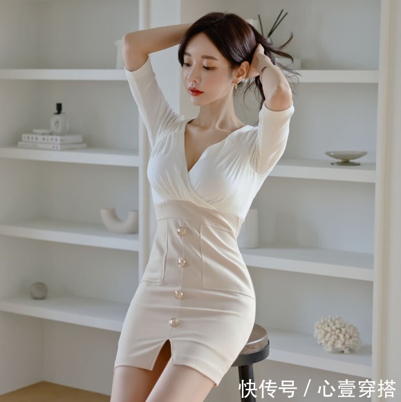 时尚搭配|女神孙允珠的时尚搭配：浅粉调和经典酸甜奶昔半袖裙