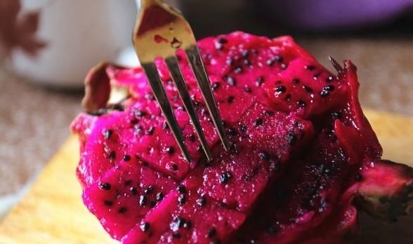 女性朋友若想皮肤好，不妨试试6种水果，让你也能“肤如凝脂“！