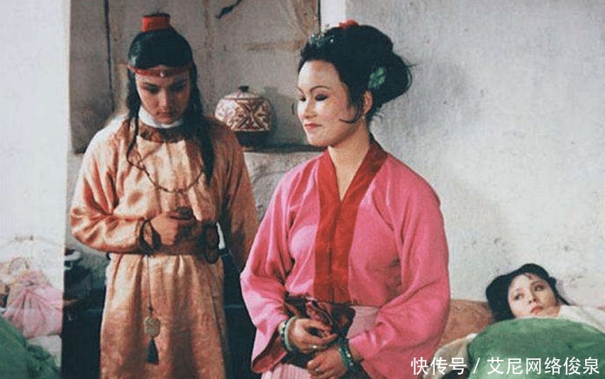 红楼梦|红楼梦中大胆的姑娘之一,宴会上拉宝玉到一边,没想到被宝玉拒绝