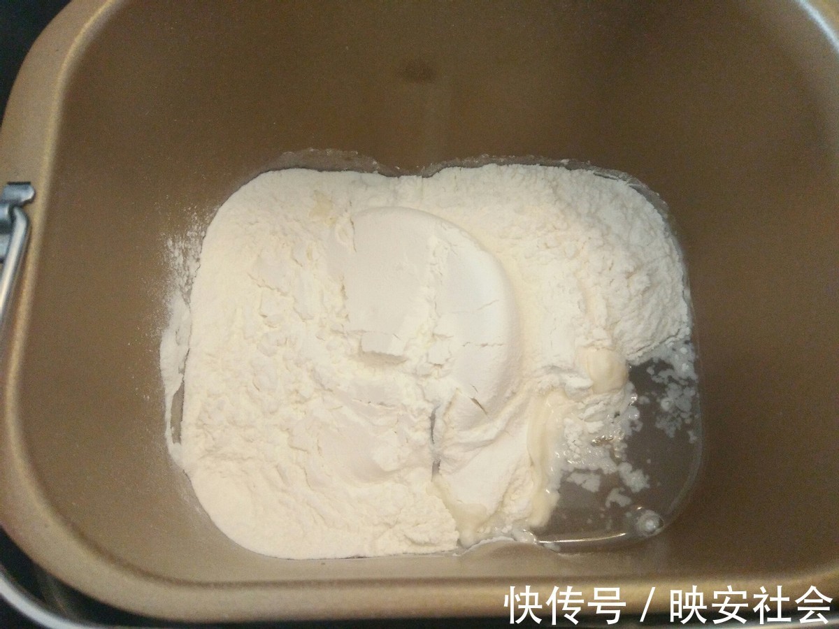 灌汤小笼包|会流汤的灌汤小笼包，皮薄多汁味道棒，很简单一看就会