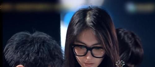 王靖雯|《好声音》第九期加更,女学员素颜参加排练,任媚爽完全认不出来