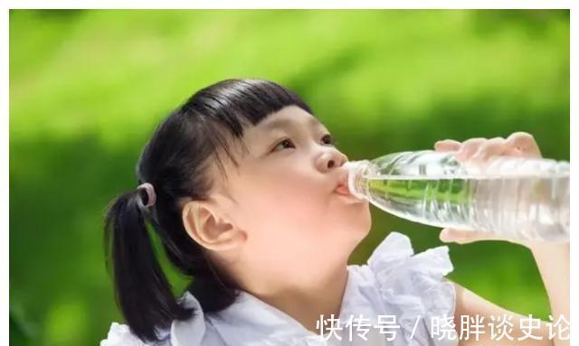 妈妈|3种“白开水”或会伤孩子脾胃,聪明妈妈从来不给喝,下次注意