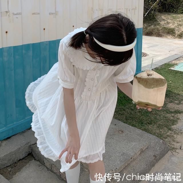 粉味|初恋是什么味道?清冽的香樟树，透着洗衣粉味的校服，还有小白裙