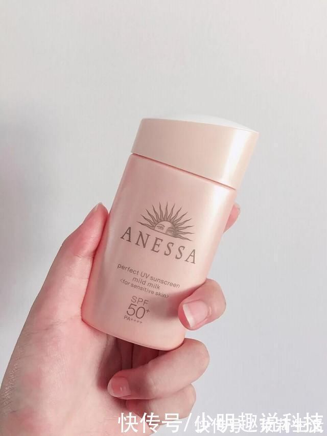 晶冻|这几款被我列进黑名单的防晒霜,不要乱买,小心变成“人间油物”