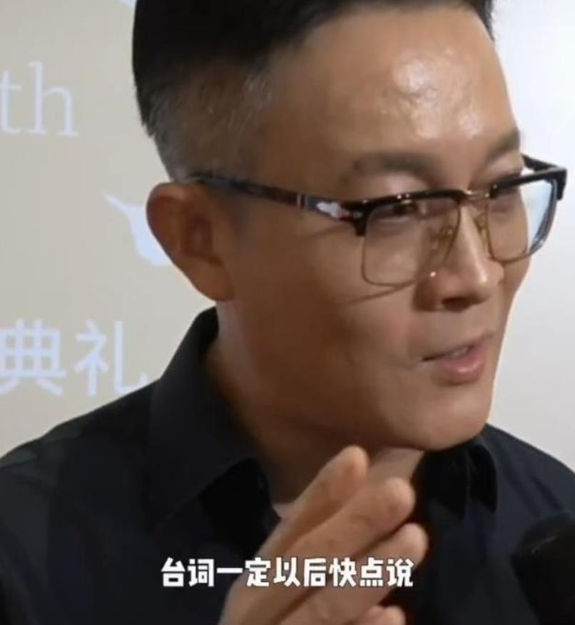 综艺|杨志刚参加综艺后遭嘲讽，新剧不再装傻，网友，导演还是郭靖宇