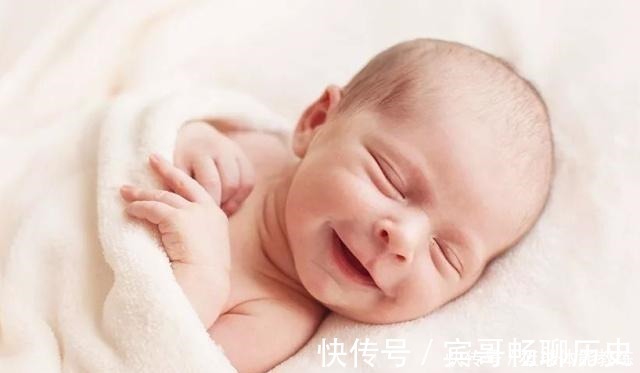 大脑|这4种行为宝宝出现越早,说明大脑发育很好,你家宝宝中了几个!