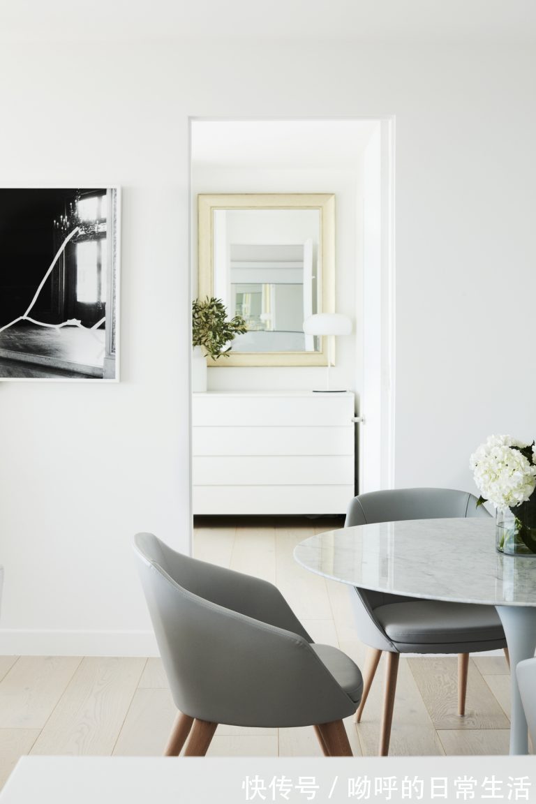 布鲁克|80㎡极简小公寓,坐拥美丽海湾景色