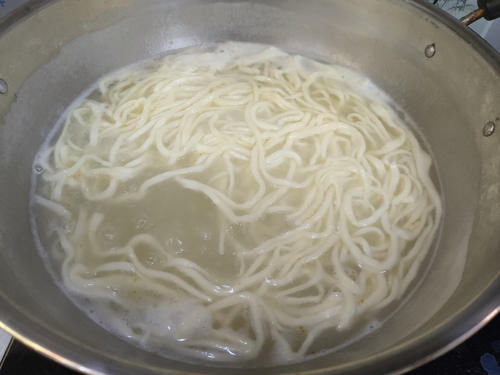  手擀面一煮就断还不劲道？记住这4点，面条劲道爽滑，不断不粘连