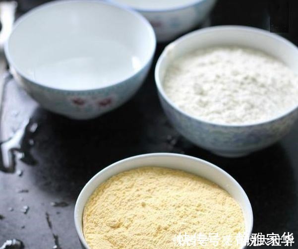 发糕|蒸发糕,别只会放酵母!多加一勺“它”,发糕蓬松香甜,吃着真香!