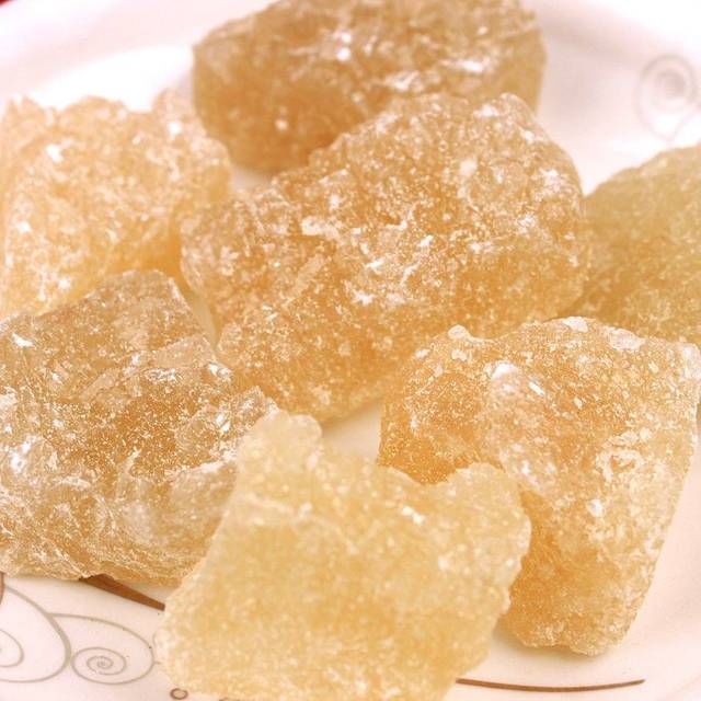 “冰糖”选白色小块好,还是黄色大块好里边的棉线到底能吃吗