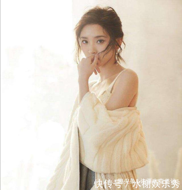 50岁的女人,别烫泡面卷来显老!这些“年轻十岁短发”更适合你