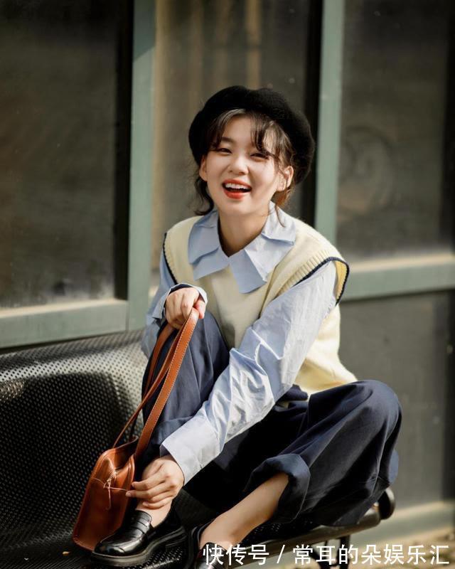 马甲 小个子女生的秋日穿搭,针织马甲搭配衬衫,清新文艺少女感十足