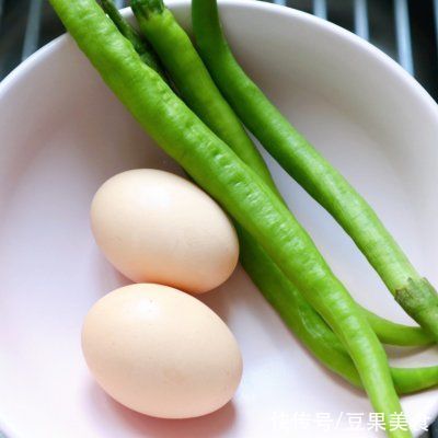 美极酱油|原来做又辣有香又开胃的尖椒炒蛋这么简单