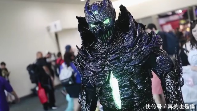 coser|国外的漫展有多逼真网友每次都会混进去几个真的