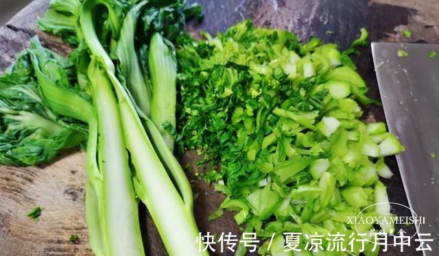 冬天,这蔬菜要多吃,营养价值高,腌一腌比肉还好吃,爽脆又酸香!