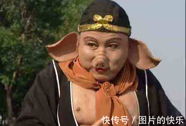 |搞笑神评：这是2万块钱，你拿去多喝点热水