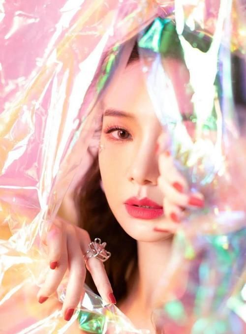 眼睛上有星星？Bling Bling的珠光眼影超级仙气！