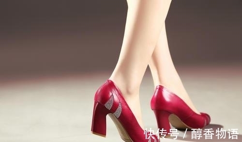 服装师 只有女生才穿高跟鞋?其实高跟鞋根本不是为女人发明的