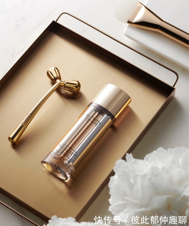 皮肤|盲入不踩雷的“贵妇级”精华液,最贵高达5000,有钱人的快乐