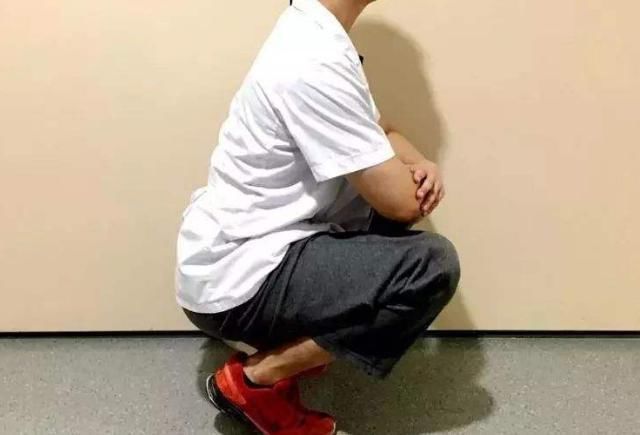 每天蹲一下,对健康很有利,中医讲究有3蹲,养生效果特别好