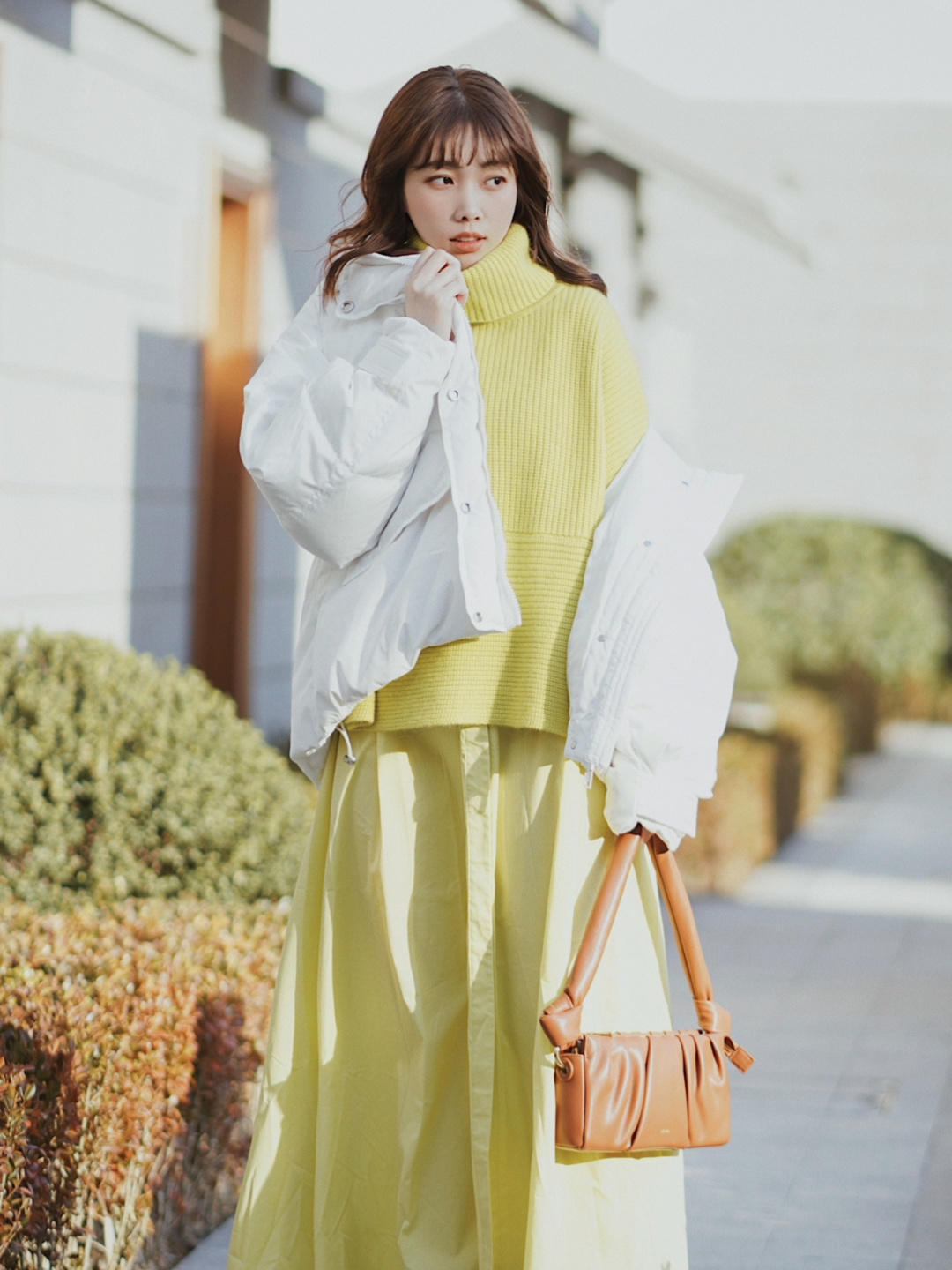 毛衣 小个子们可借鉴的“短羽绒服”搭配,教你打造大长腿,建议收藏