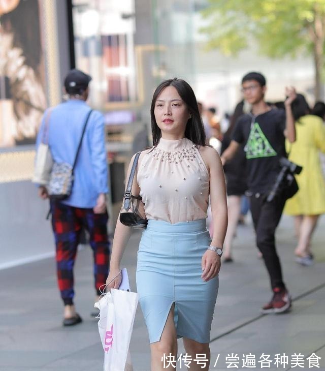 穿搭 年轻自信的包臀裙穿搭随心又时髦，穿出别样的优雅魅力，气质不凡！