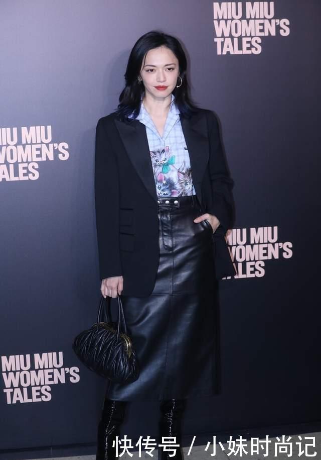 41岁姚晨超会搭，穿黑色皮衣配焦糖色半身裙，真是又美又酷