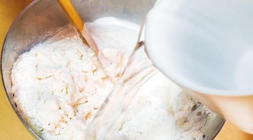 学会发面的6个技巧,轻松做出馒头、包子、烙饼等各种面食