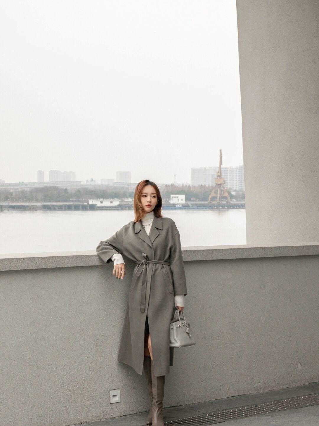 基础款 冬天选外套不要盲目跟风,这几款简约大气又经典,怎么穿都好看