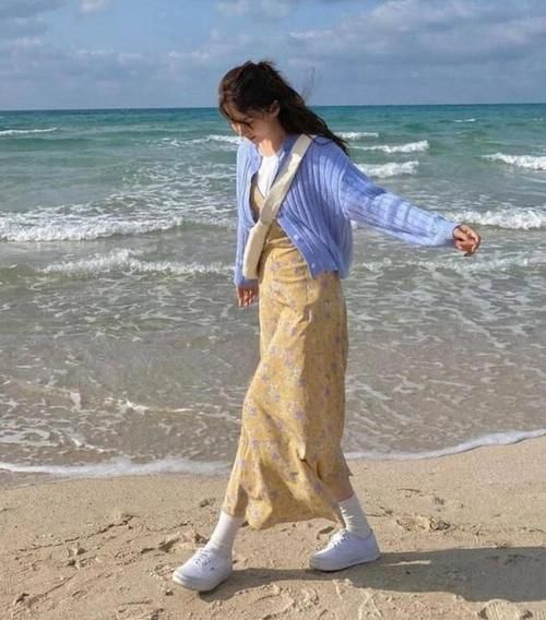 早春怎么兼顾优雅与时尚？这4个“配色”妙招值得收藏，超洋气